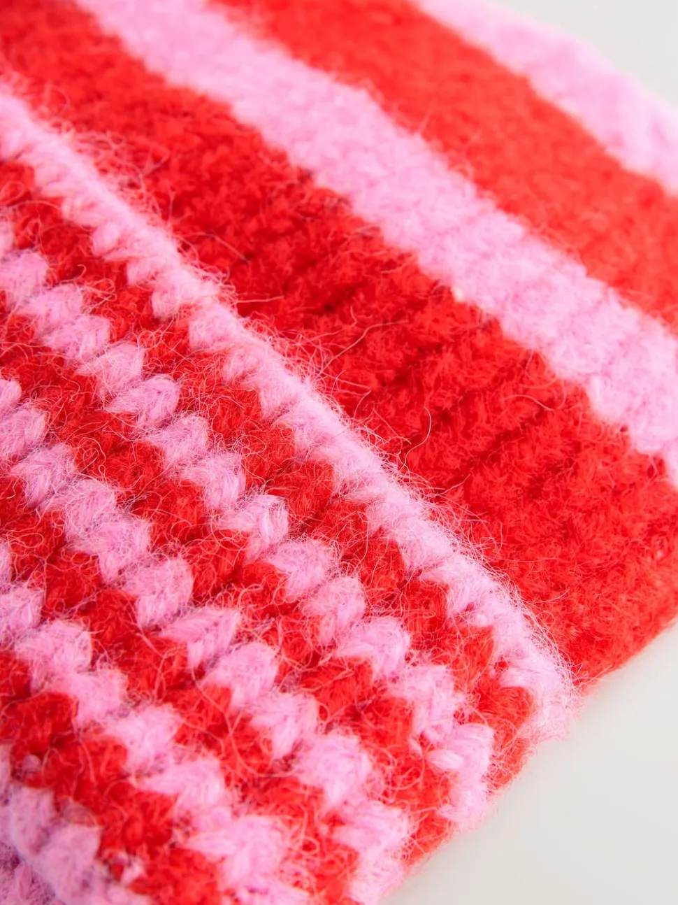 Rouge/Rose - Bonnet en maille à rayures
