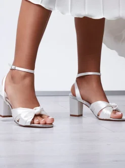 Sandales de mariage Rainbow Club Thea ivoire coupe large en satin