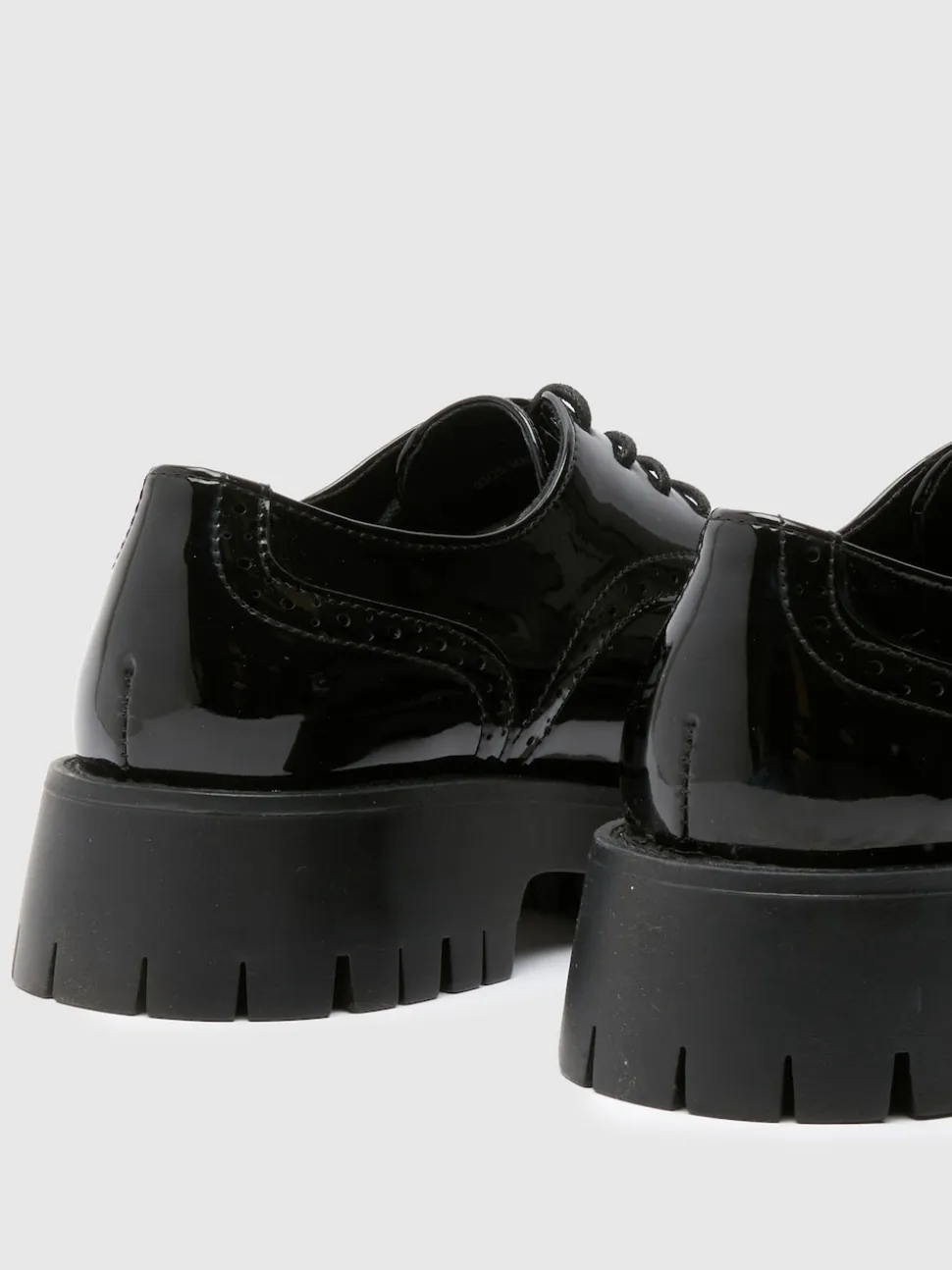 Schuh Brogues vernies épaisses Laina