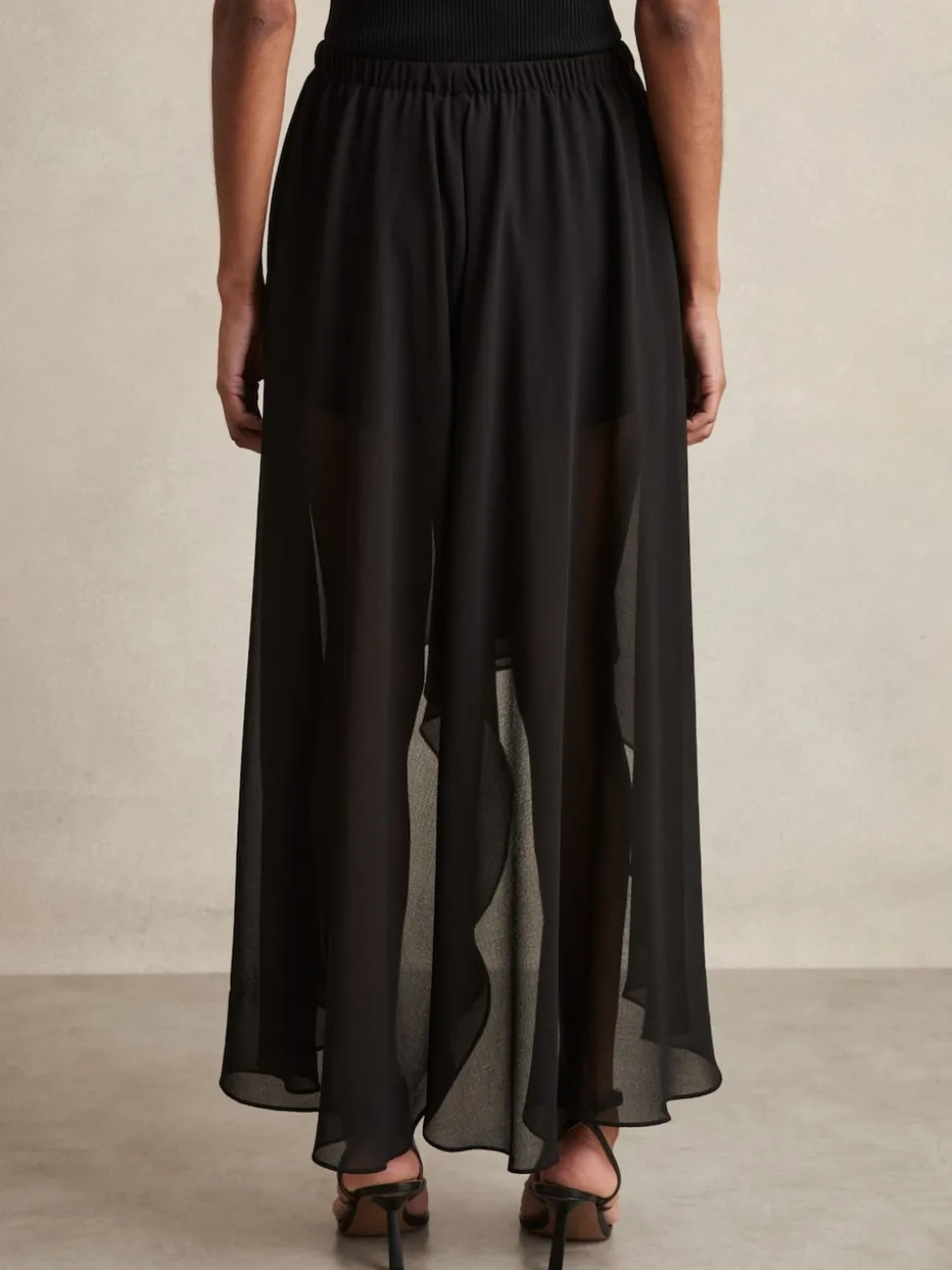 Short taille haute à superposition transparente Reiss Lucie