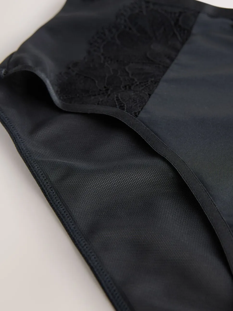 Slip Lipsy taille haute sculptant