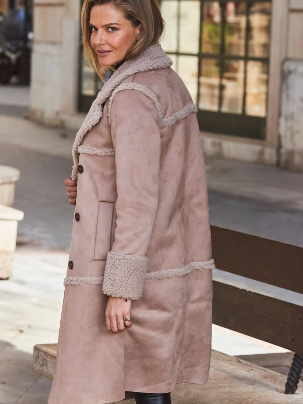 Sosandar Manteau croisé en faux daim et shearling