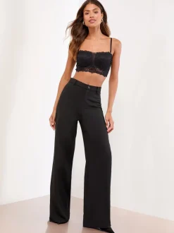 Soutien-gorge bandeau Lipsy rembourré en dentelle à imprimé fleuri