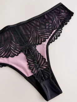 String Lipsy en dentelle géométrique