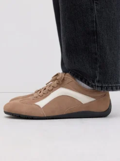 Suede de chameau - Baskets à lacets Forever Comfort® en cuir à semelle slim