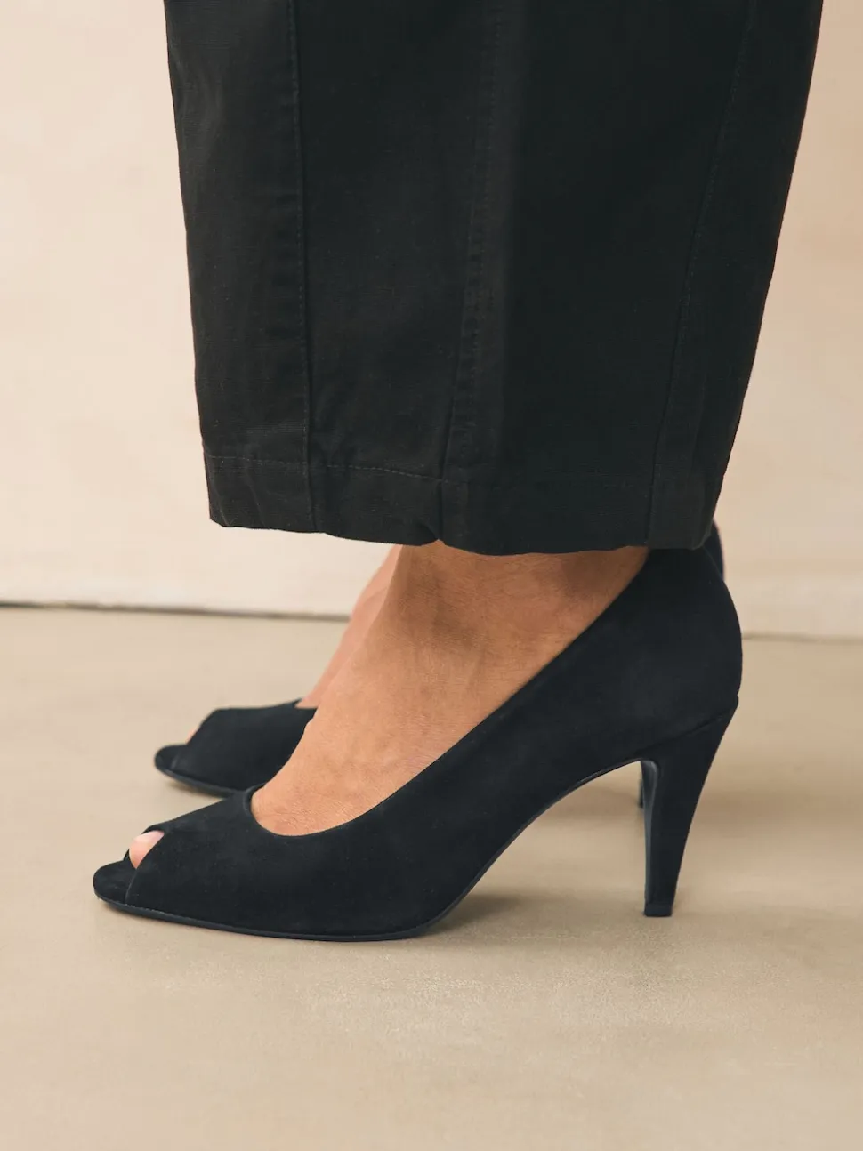 Suede noire - Chaussures à talons Bout ouvert en cuir haut de gamme