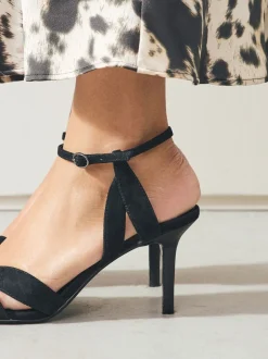 Suede noire - Sandales à talons Forever Comfort® en cuir à talons avant et treillis