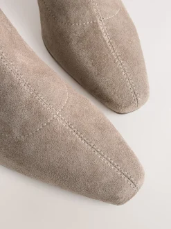 Taupe neutre - Bottes chaussettes à talon bloc et bout ciselé
