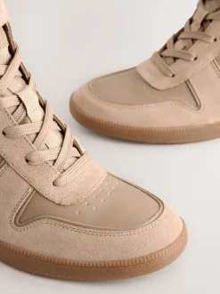 Taupe (Taupe) - Baskets compensées à lacets Forever Comfort®