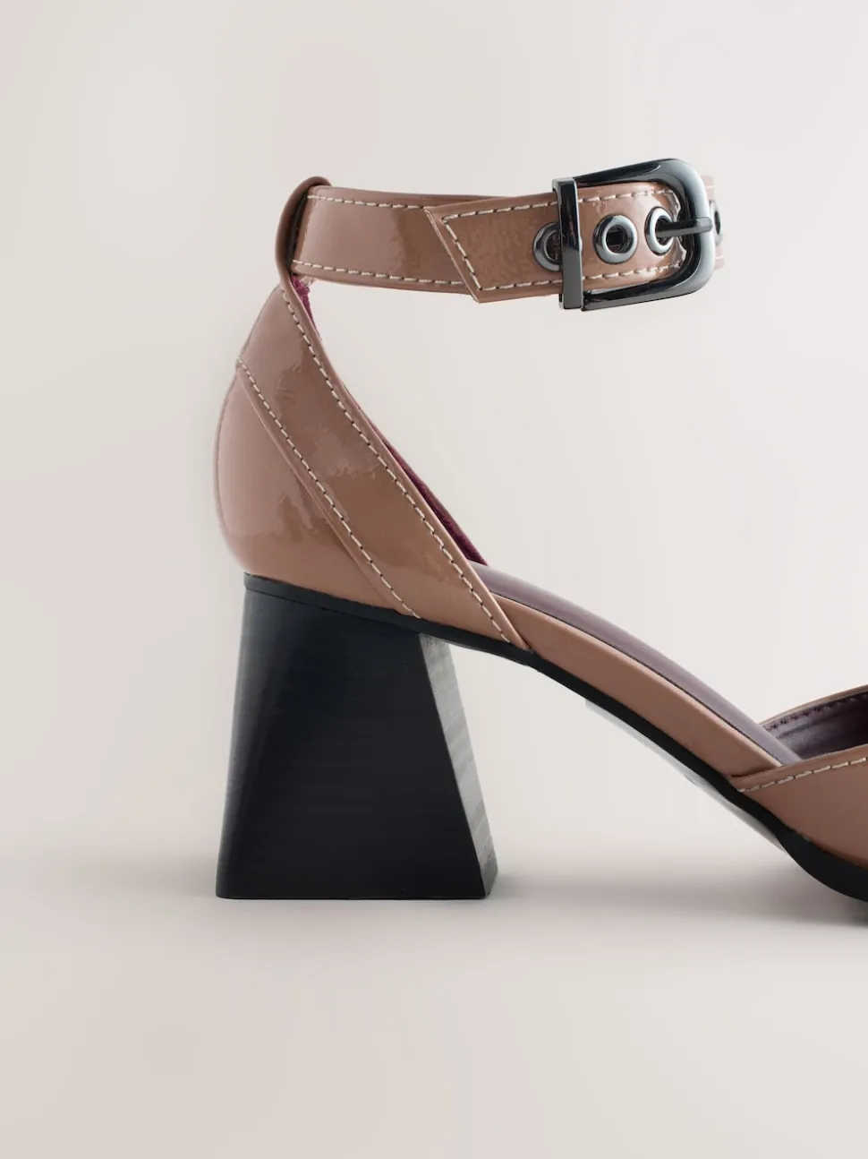 Taupe (Taupe) - Chaussures à talons carrés Forever Comfort® à bout pointu