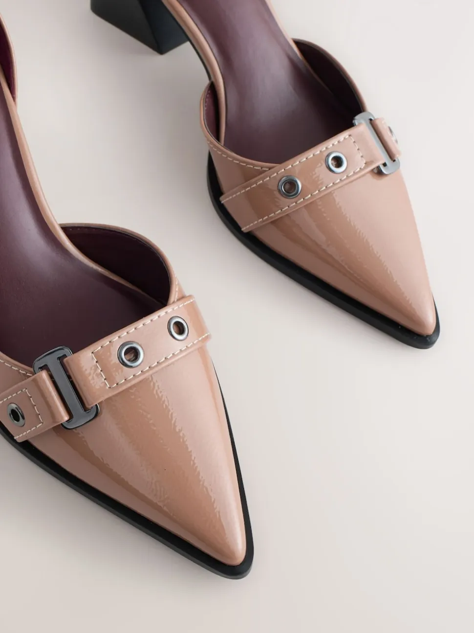 Taupe (Taupe) - Chaussures à talons carrés Forever Comfort® à bout pointu