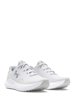 Terrain blanc - Baskets Under Armour Charged Surge