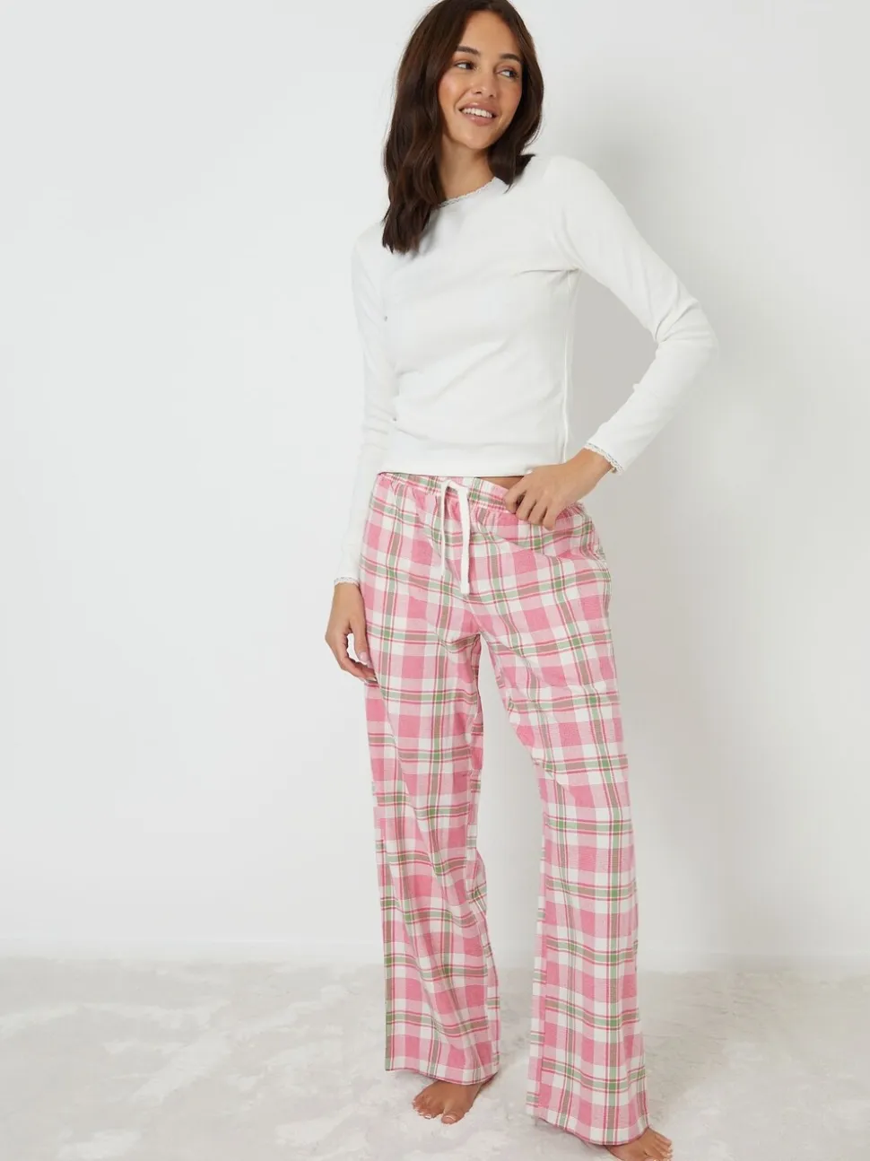 Threadbare ensemble de pyjamas à carreaux, manches longues et col rond