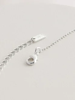 Tonalité argentée - Collier Lariat à fil cœur