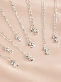 Tonalité argentée - Collier à initiale