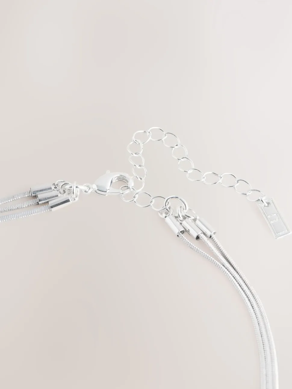 Tonalité argentée - Collier Slinky Chain Y Profile