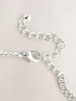 Tonalité argentée - Collier de bijoux scintillants