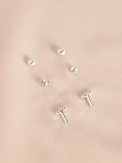 Tonalité argentée - Lot de boucles d’oreilles initiales
