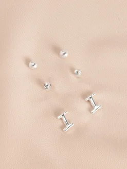 Tonalité argentée - Lot de boucles d’oreilles initiales