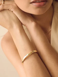 Tonalité d'or - Bracelet torsadé