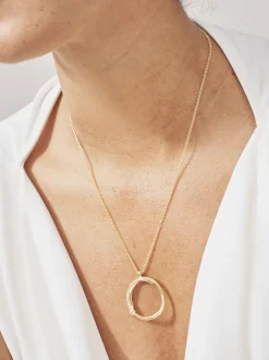 Tonalité d'or - Collier à pendentif cercle ouvert avec détails scintillants