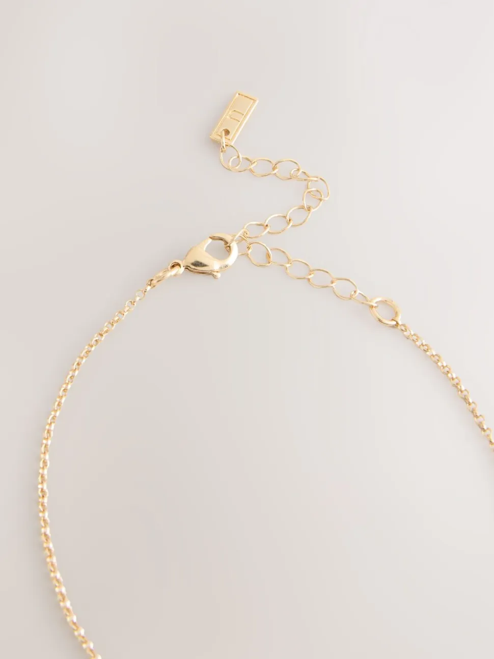 Tonalité d'or - Collier à pendentif cercle ouvert avec détails scintillants