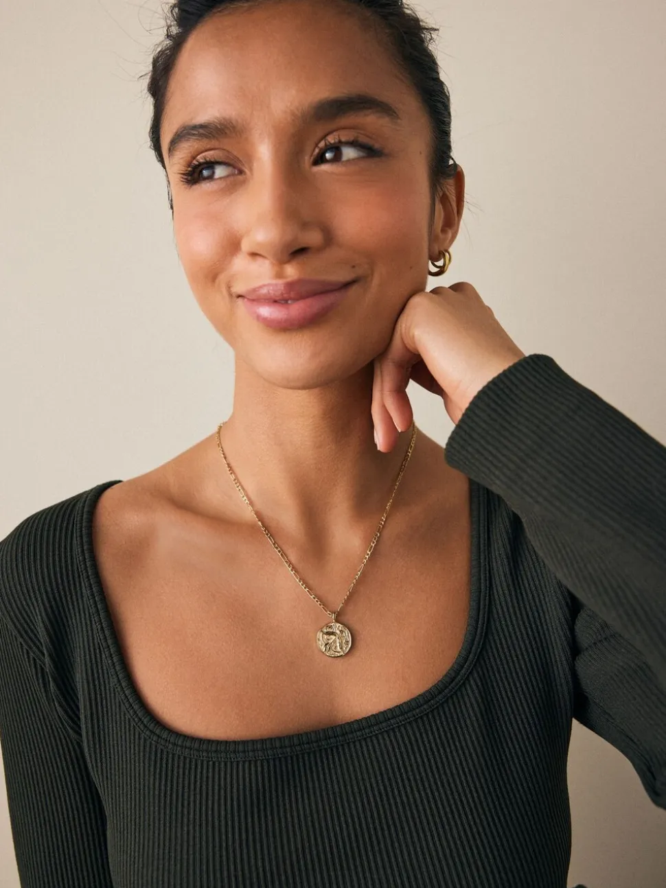 Tonalité d'or - Collier en acier inoxydable motif zodiaque