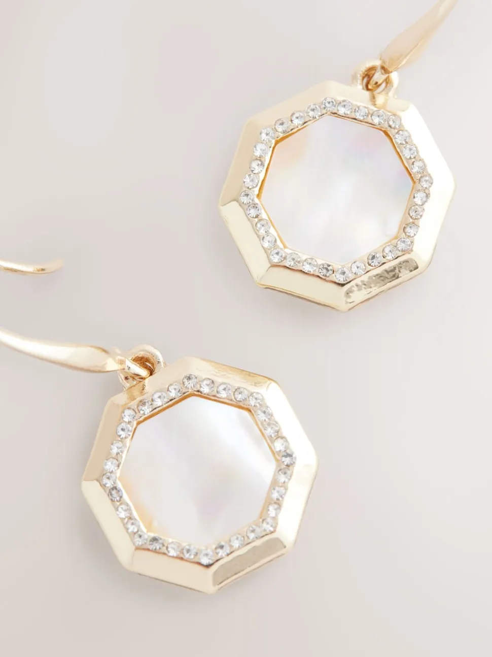 Tonalité d'or - Pendants d'oreilles octogonaux en nacre