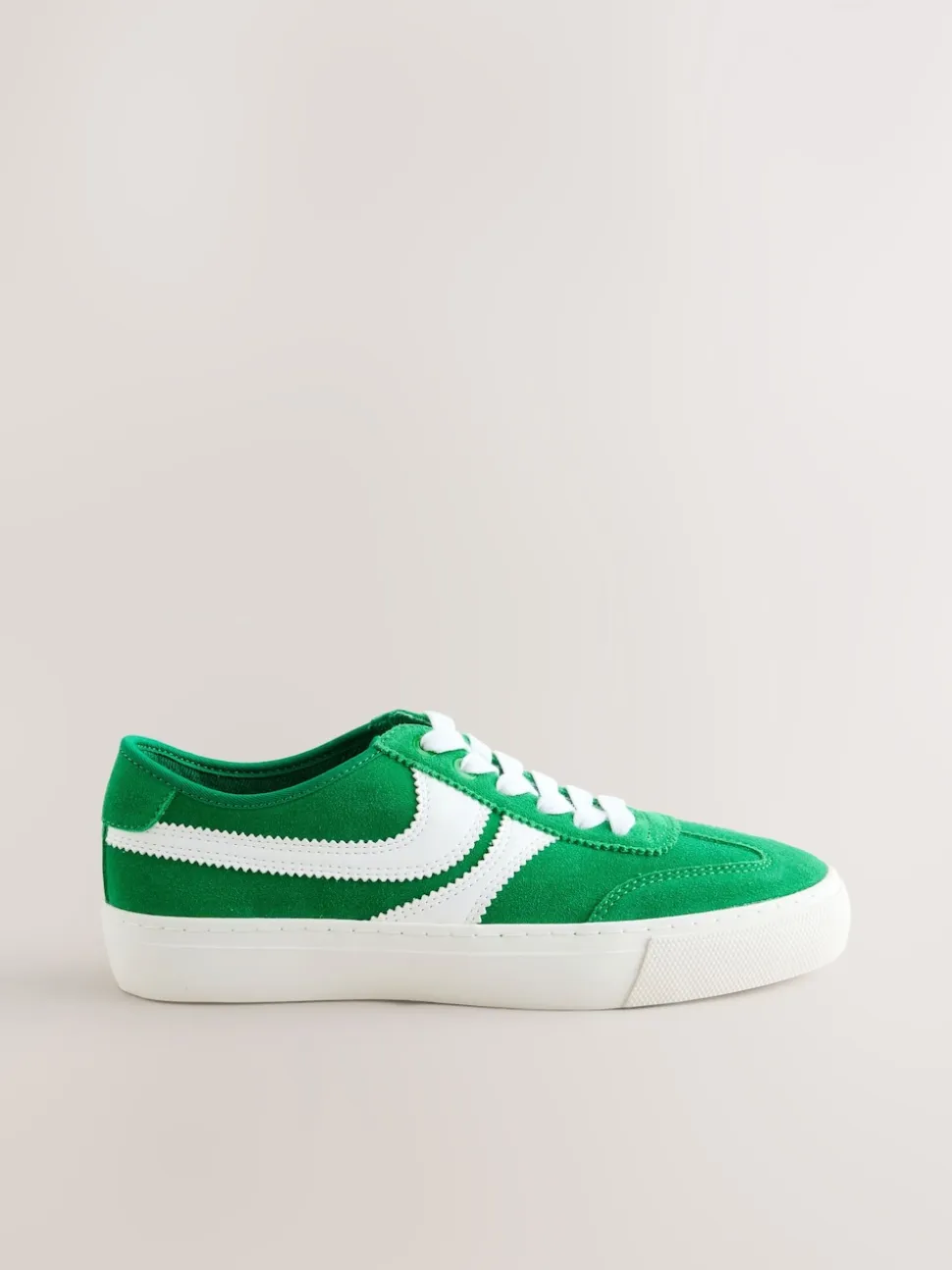 Vert - Baskets à lacets Forever Comfort® en daim à rayures latérales