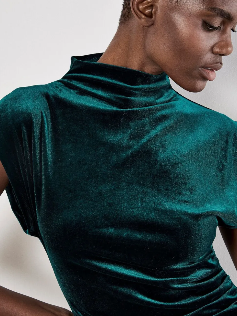 Vert - Robe froncée à col bénitier en velours Apricot