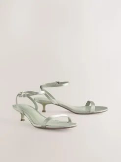 vert - Sandales simples de demoiselle d’honneur Forever Comfort® à bout rond et talon bas