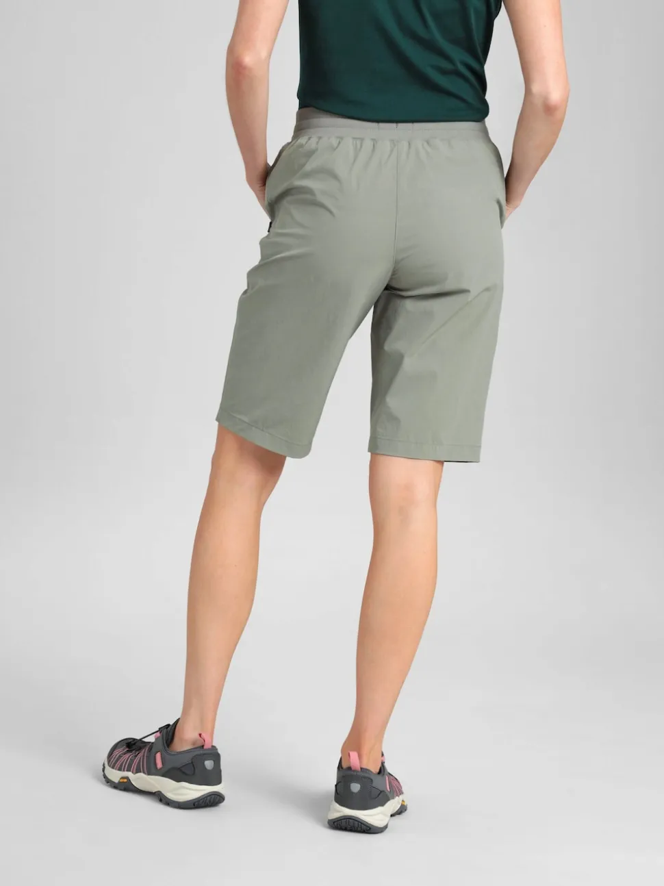 Vert - Short long Mountain Warehouse Explorer femme