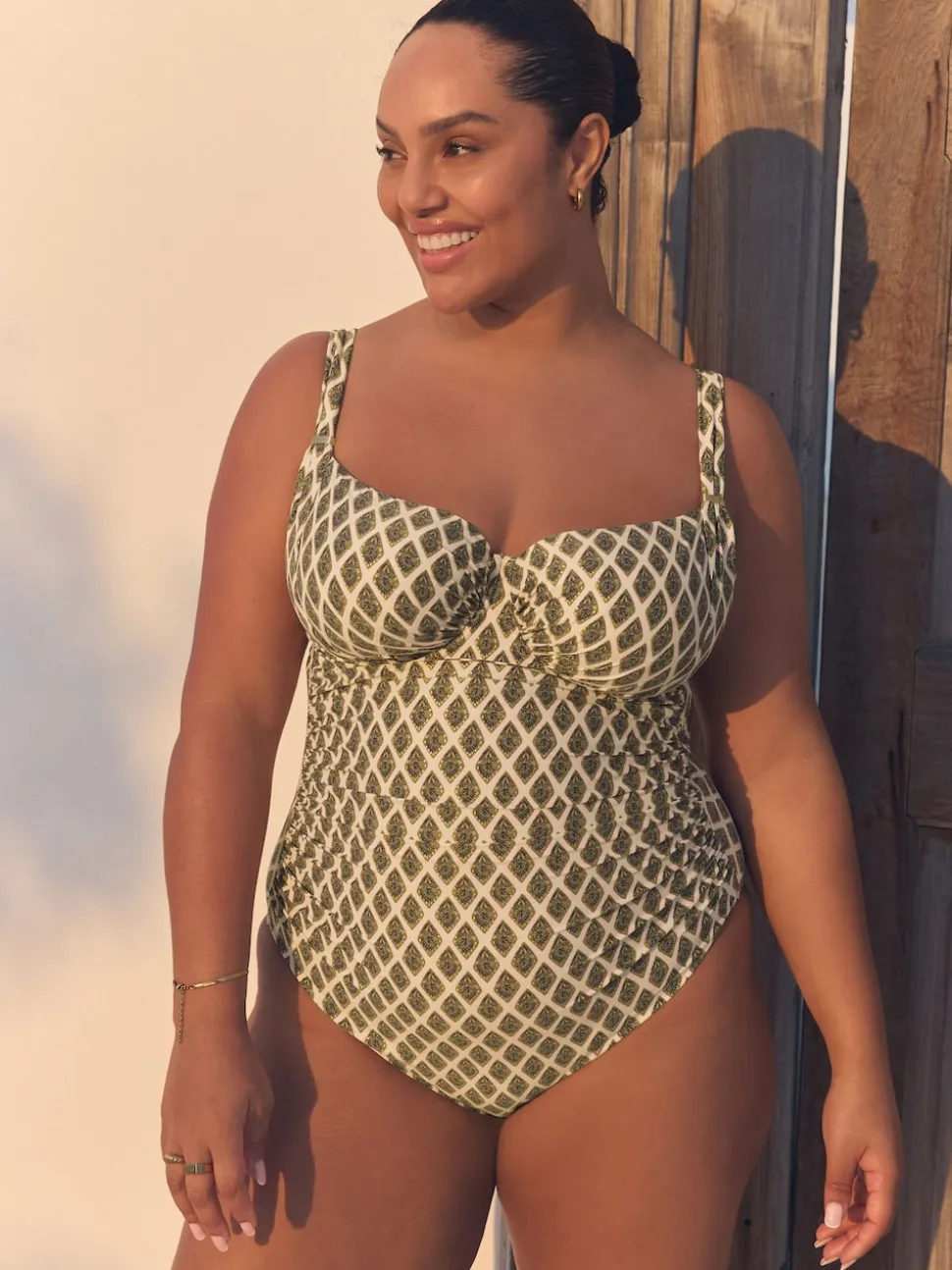 Vert kaki/Cream Woodblock à la feuille d'aluminium - Maillot de bain DK à armatures avec contrôle du ventre