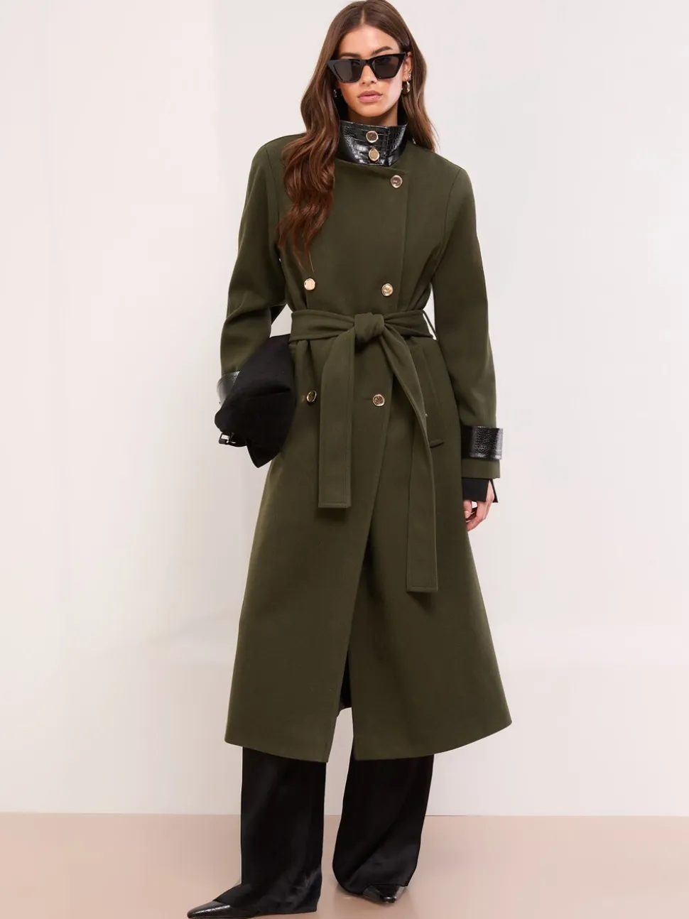 Vert olive - Manteau long à col cheminée ceinturé effet croco Lipsy