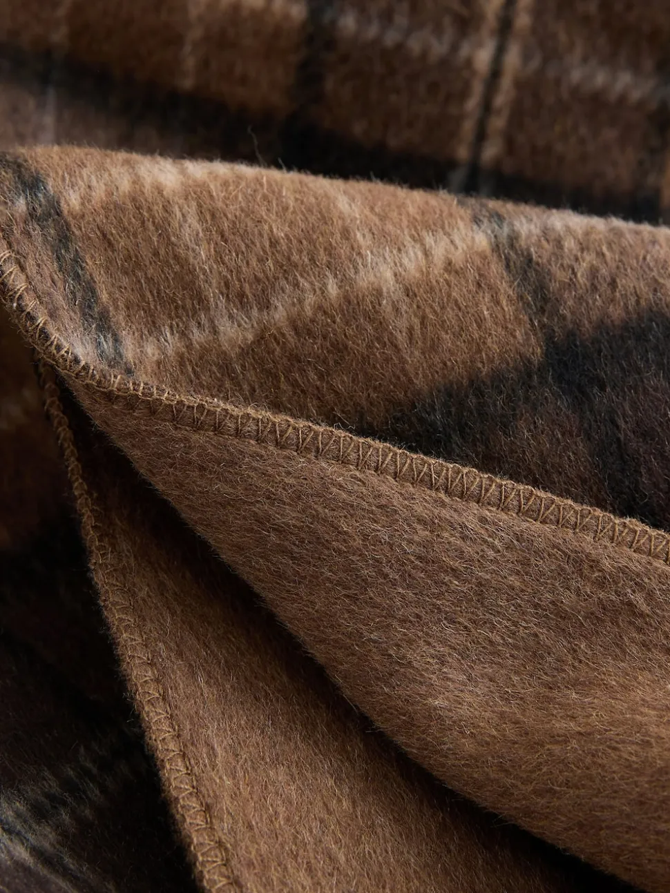 Vérification Brown - Poncho cape enveloppant sur le devant