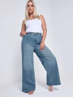 Yours Curve Ample Pull On Puddle Jeans