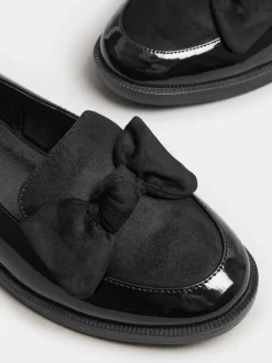 Yours Curve Mocassins vernis à nœud coupe extra large