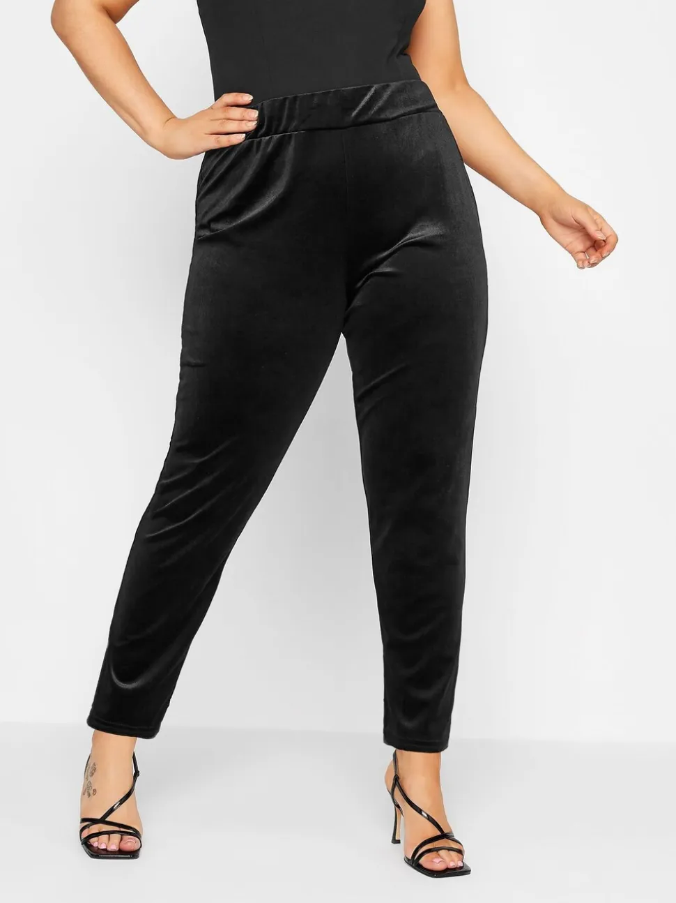 Yours Curve Velvet Pantalons de travail