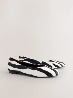 zèbre - Chaussures plates Forever Comfort® en cuir à bout squoval
