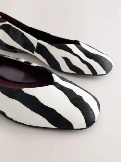 zèbre - Chaussures plates Forever Comfort® en cuir à bout squoval